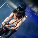 slash&roses10-1.jpg